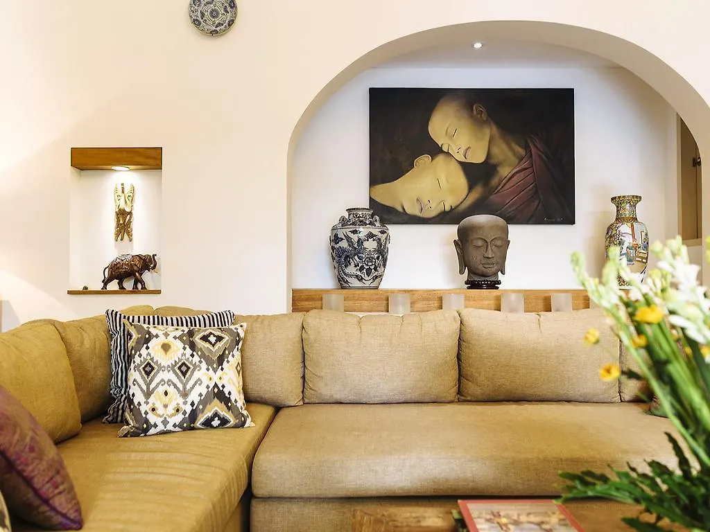 The Baganding Villa - An Elite Haven 塞米亚克